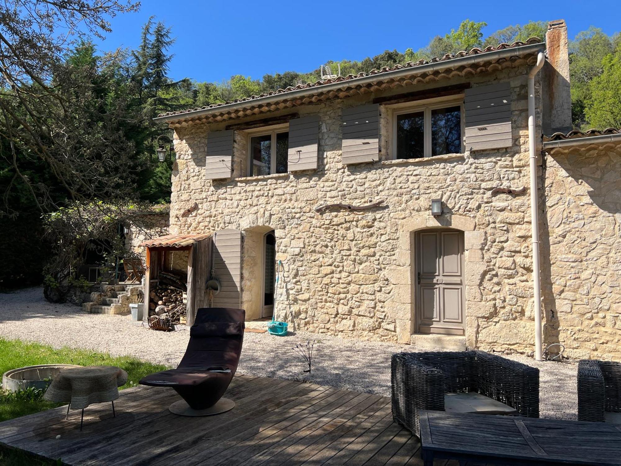 Céreste Gite Nature En Luberon מראה חיצוני תמונה